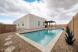 6691 E Saddlehorn Circle, Hereford, AZ 85615 - Photo 15