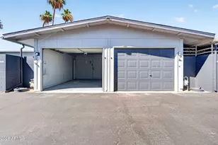 10931 W Thunderbird Blvd, Sun City, AZ 85351 - Photo 23