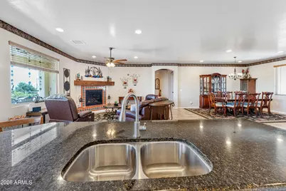 6439 E Saddlehorn Circle, Hereford, AZ 85615 - Photo 27