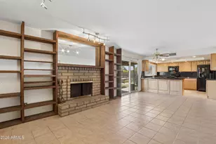2262 S Emerson Cir, Mesa, AZ 85210 - Photo 11