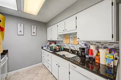 13033 N 99th Drive, Sun City, AZ 85351 - Photo 15