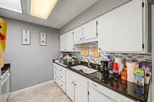 13033 N 99th Dr, Sun City, AZ 85351 - Photo 15