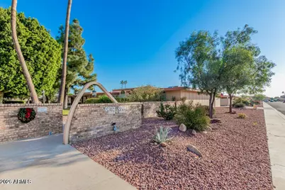 13033 N 99th Drive, Sun City, AZ 85351 - Photo 3