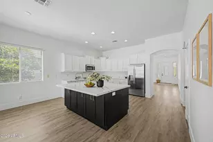 10709 E Knowles Ave, Mesa, AZ 85209 - Photo 11