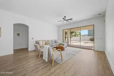 10709 E Knowles Avenue, Mesa, AZ 85209 - Photo 13