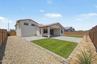 913 S 108th Avenue, Avondale, AZ 85323 - Photo 5