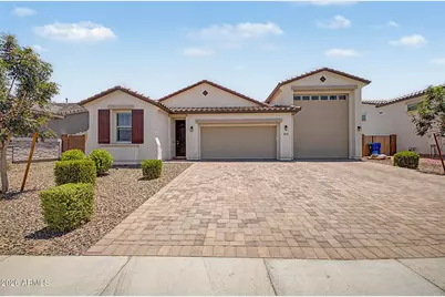 913 S 108th Avenue, Avondale, AZ 85323 - Photo 1