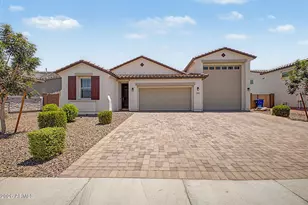 913 S 108th Ave, Avondale, AZ 85323 - Photo 1