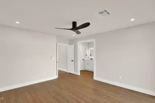 116 E Helena Dr, Phoenix, AZ 85022 - Photo 23