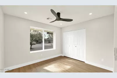 116 E Helena Drive, Phoenix, AZ 85022 - Photo 17