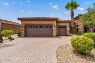 17229 W Whitmore Hall Ln, Surprise, AZ 85387 - Photo 7