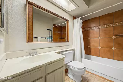 648 W Kilarea Avenue, Mesa, AZ 85210 - Photo 17