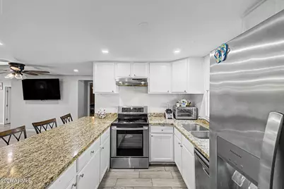 8214 E 4th Avenue, Mesa, AZ 85208 - Photo 9