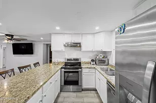 8214 E 4th Ave, Mesa, AZ 85208 - Photo 9