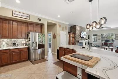 5504 W Straight Arrow Lane, Phoenix, AZ 85083 - Photo 13
