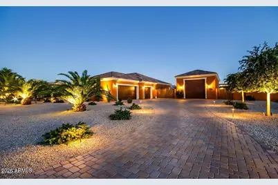 2347 E Sanoque Court, Gilbert, AZ 85298 - Photo 13
