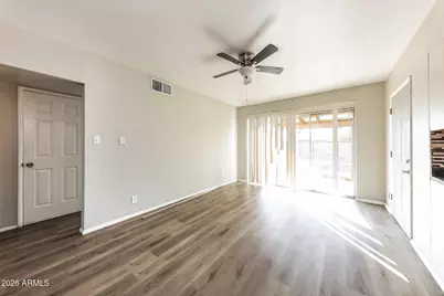 2301 W Village Drive, Phoenix, AZ 85023 - Photo 7
