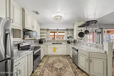 2031 S Cactus Road, Apache Junction, AZ 85119 - Photo 13