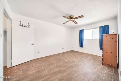 9645 W Mountain View Road #B, Peoria, AZ 85345 - Photo 23