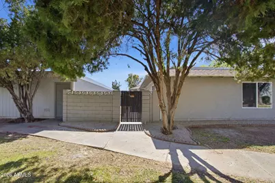 8855 N New World Drive, Glendale, AZ 85302 - Photo 1