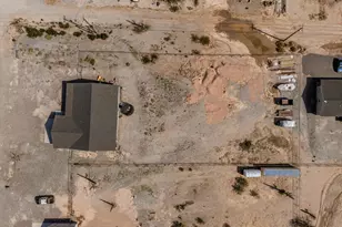 3925 W Moon Dust Trl, San Tan Valley, AZ 85144 - Photo 25
