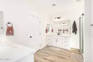 3925 W Moon Dust Trl, San Tan Valley, AZ 85144 - Photo 15