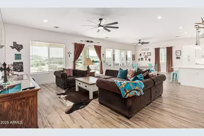 3925 W Moon Dust Trail, San Tan Valley, AZ 85144 - Photo 5