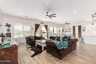 3925 W Moon Dust Trl, San Tan Valley, AZ 85144 - Photo 5