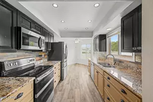 10419 W Campana Dr, Sun City, AZ 85351 - Photo 9