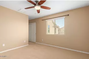 3660 E Zachary Dr, Phoenix, AZ 85050 - Photo 11