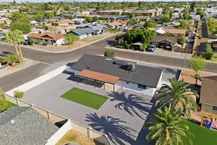 890 W Del Rio St, Chandler, AZ 85225 - Photo 3