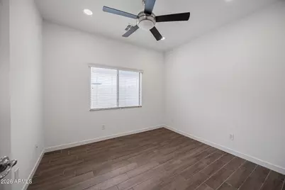 7111 S 21st Drive, Phoenix, AZ 85041 - Photo 21