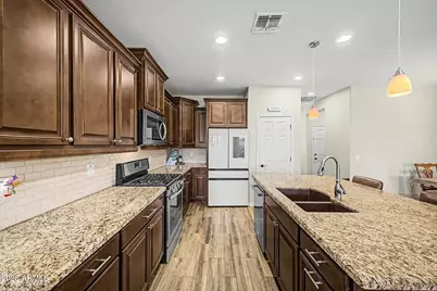 10313 E Tahoe Avenue, Mesa, AZ 85212 - Photo 11