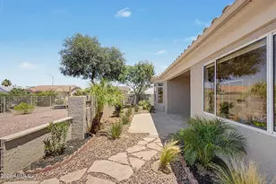 14640 W Buttonwood Dr, Sun City West, AZ 85375 - Photo 3