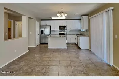 207 E Valley View Drive, Phoenix, AZ 85042 - Photo 5