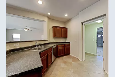 17573 W Lundberg Street, Surprise, AZ 85388 - Photo 7