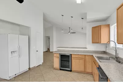 8834 W Purdue Avenue, Peoria, AZ 85345 - Photo 13