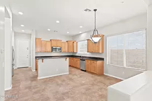 27632 N 89th Ln, Peoria, AZ 85383 - Photo 9