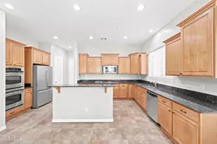 27632 N 89th Ln, Peoria, AZ 85383 - Photo 11