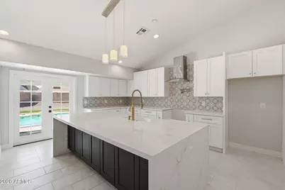 1067 E Sequoia Drive, Phoenix, AZ 85024 - Photo 1