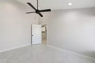 1067 E Sequoia Dr, Phoenix, AZ 85024 - Photo 15