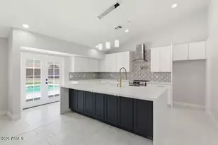 1067 E Sequoia Dr, Phoenix, AZ 85024 - Photo 7