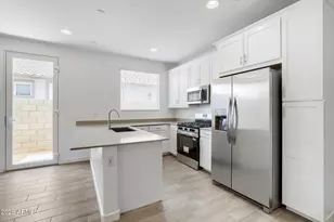24924 N 167th Ave, Surprise, AZ 85387 - Photo 7