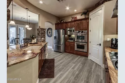 11642 E Chestnut Court, Chandler, AZ 85249 - Photo 5