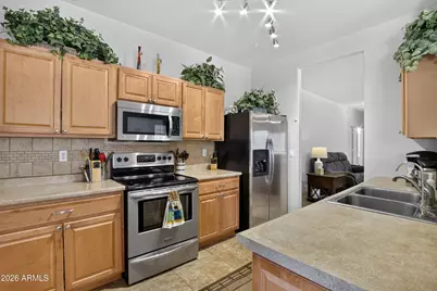 566 E Renegade Place, San Tan Valley, AZ 85143 - Photo 5