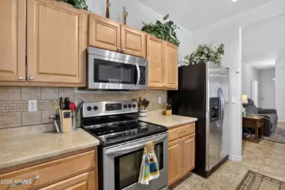 566 E Renegade Place, San Tan Valley, AZ 85143 - Photo 7