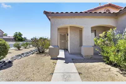 566 E Renegade Place, San Tan Valley, AZ 85143 - Photo 5