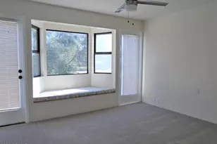 1910 E Winter Dr, Phoenix, AZ 85020 - Photo 17