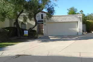 1910 E Winter Dr, Phoenix, AZ 85020 - Photo 1