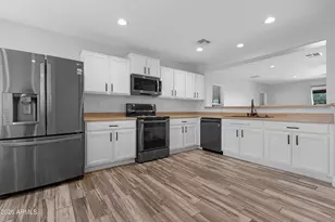 11553 W Green Dr, Youngtown, AZ 85363 - Photo 7